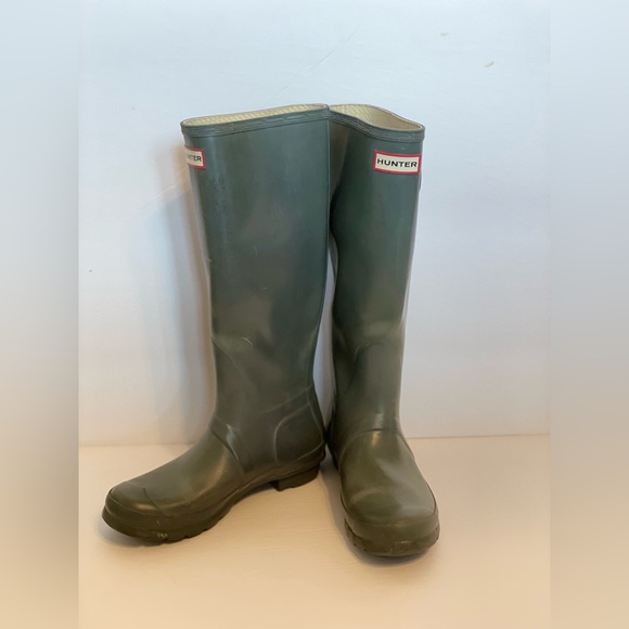 Hunter Rain Boots | Army Green | Size 6M/7F - Picture 11 of 14